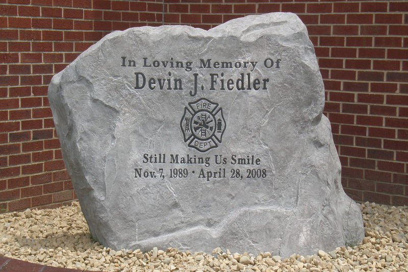 Traditional Name & Dates Memorials
